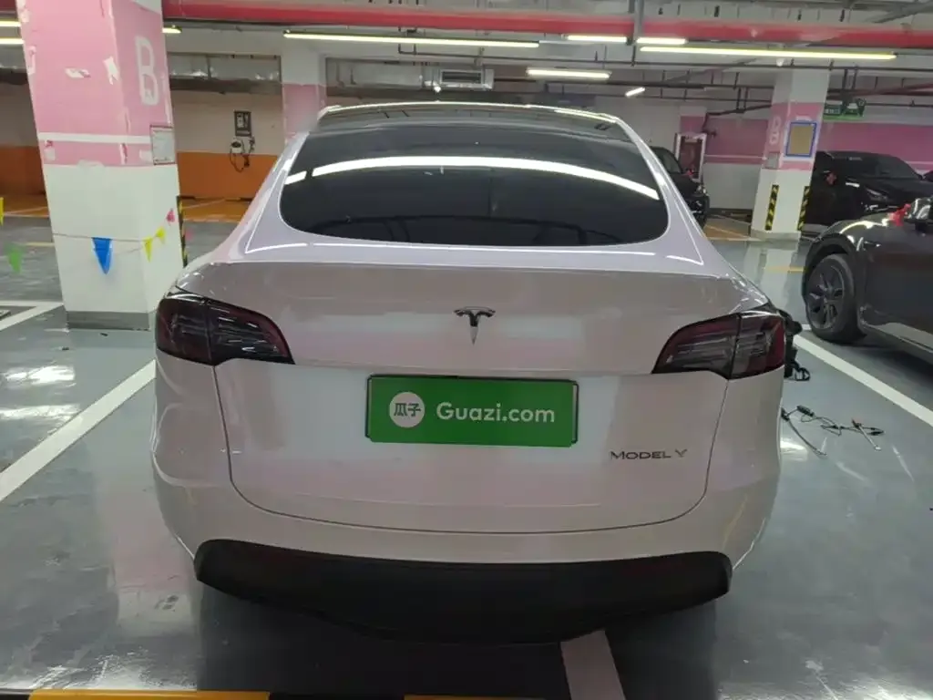 Tesla Model Y — фото 3