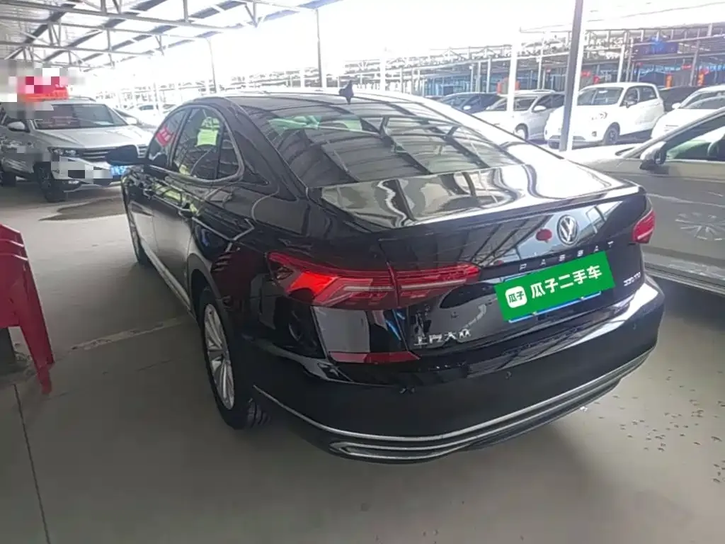 Volkswagen Passat — фото 8