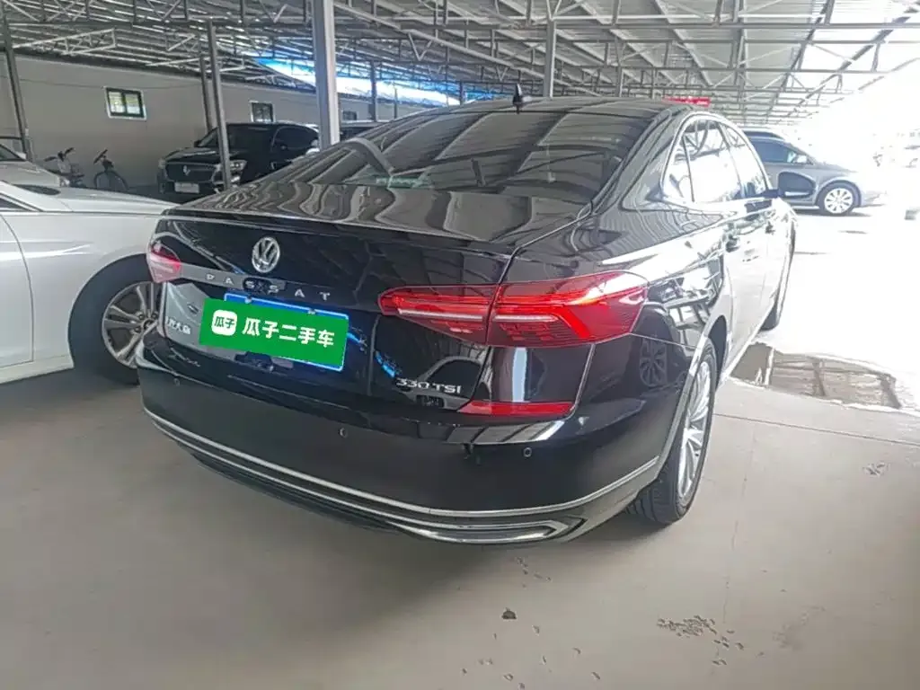 Volkswagen Passat — фото 7