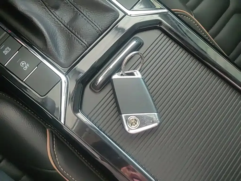 Volkswagen Passat — фото 10