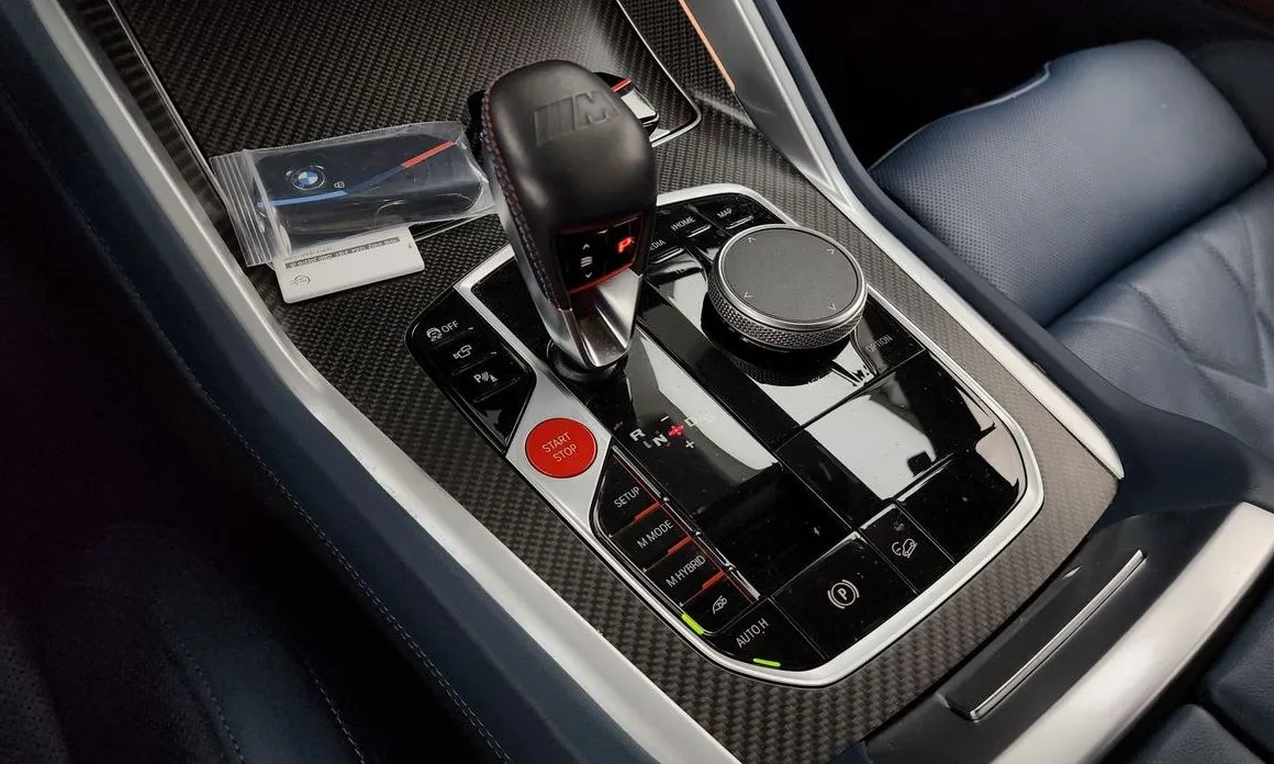 BMW XM — фото 9