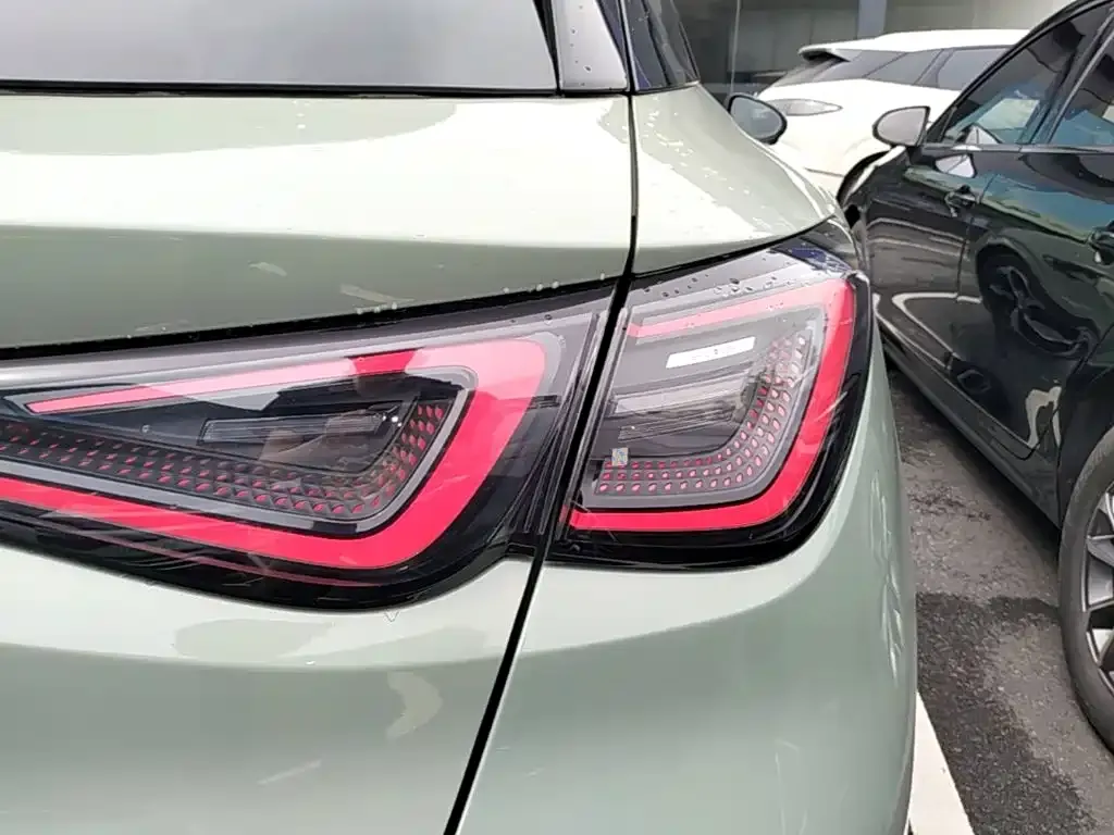 BYD Seal 06GT — фото 3