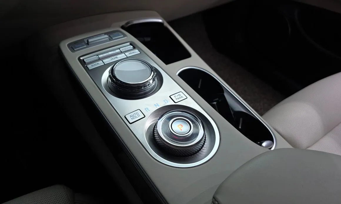 Genesis GV70 2023 из KR, фото 4