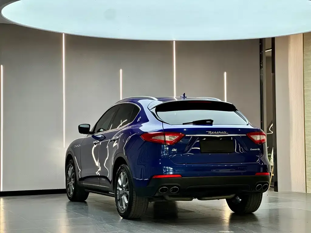 Maserati Levante — фото 3