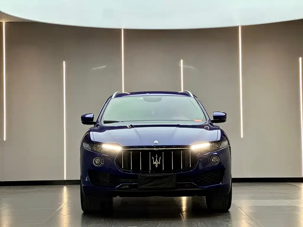 Maserati Levante — фото 2