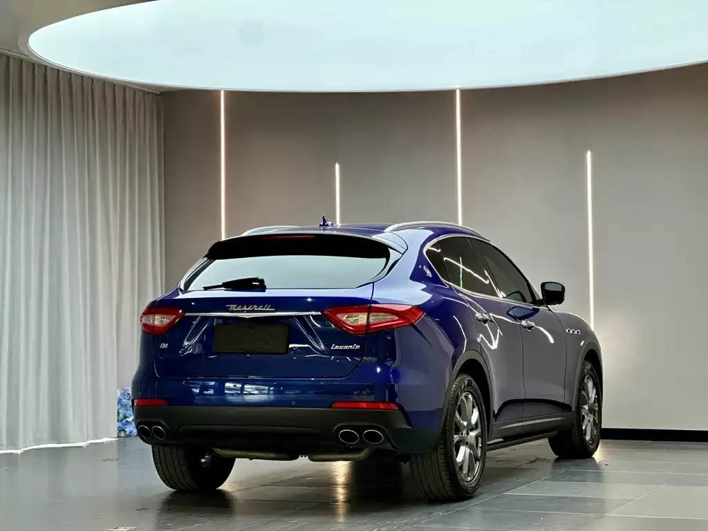 Maserati Levante — фото 5