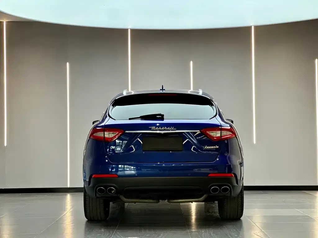 Maserati Levante — фото 8