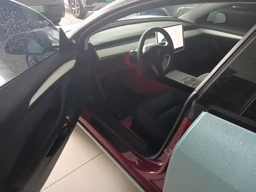 Tesla Model 3 — фото 5