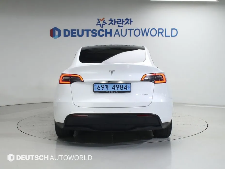 Tesla Model Y — фото 7