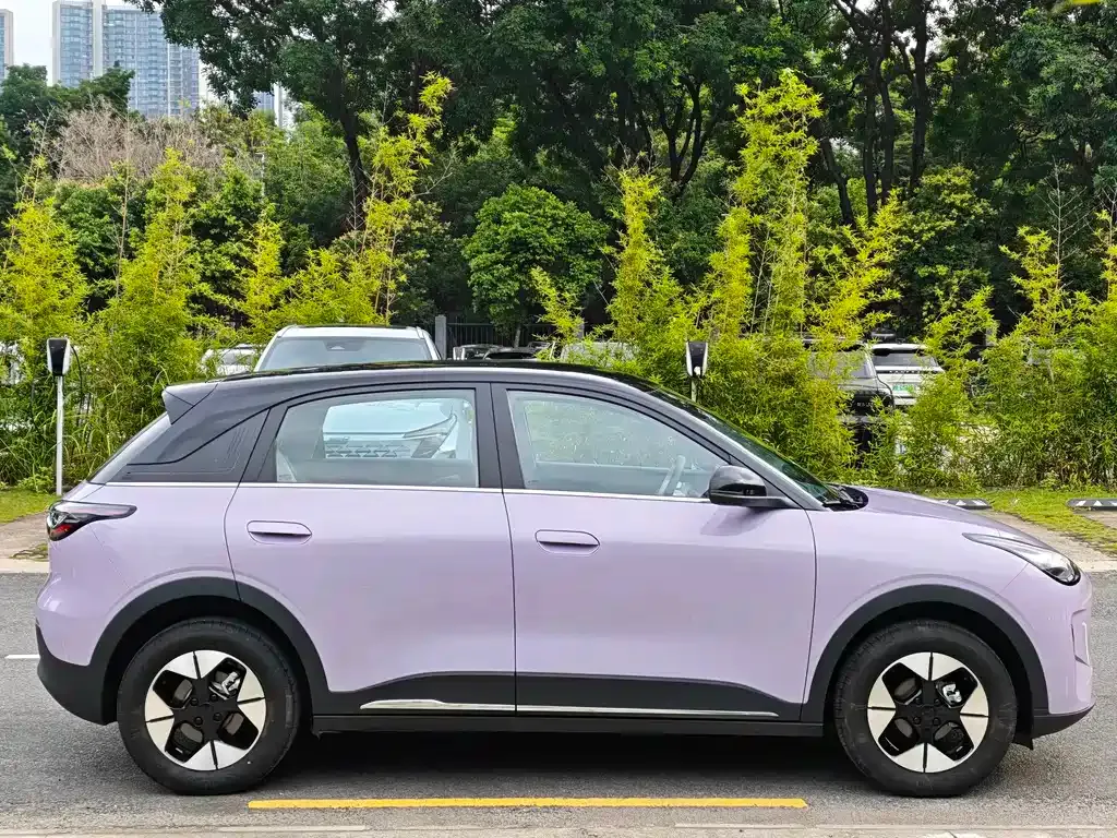 Geely Starburst — фото 9
