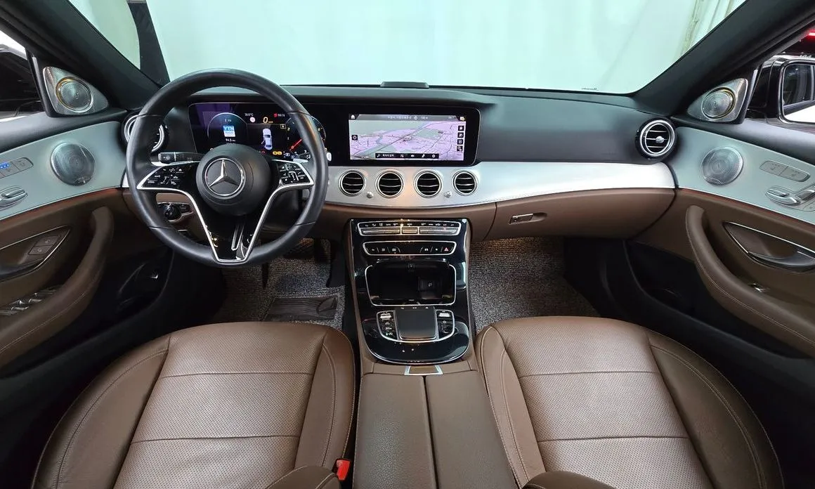 Mercedes-Benz E-Class 2021 из KR, фото 8