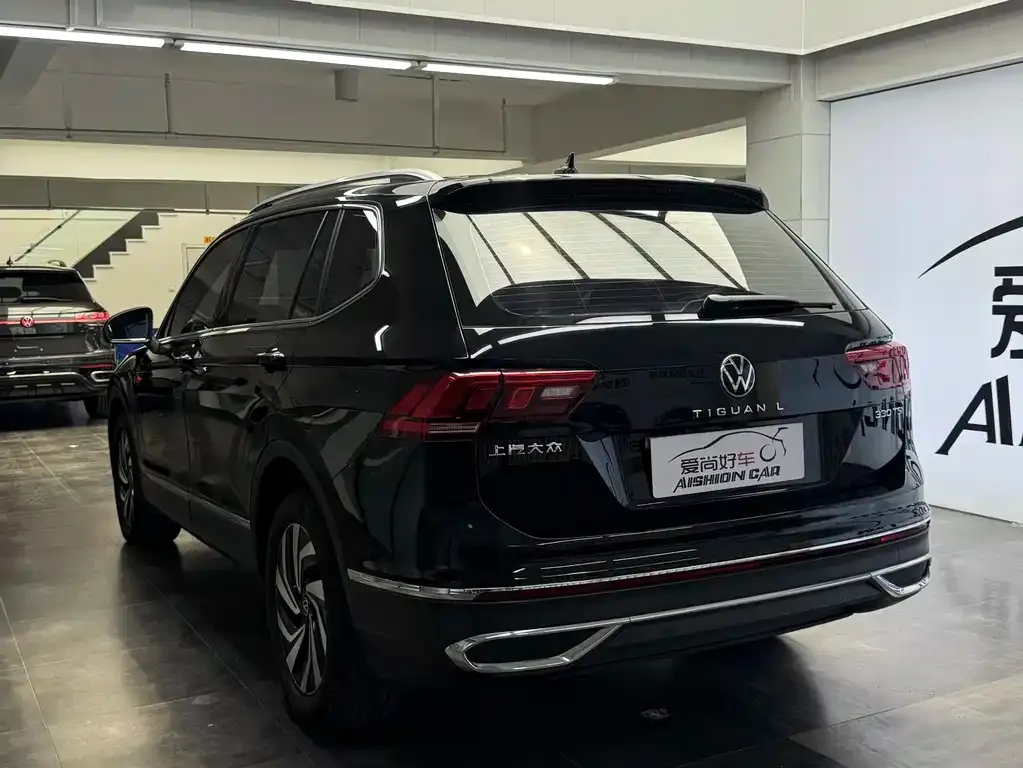 Volkswagen Tiguan L — фото 2