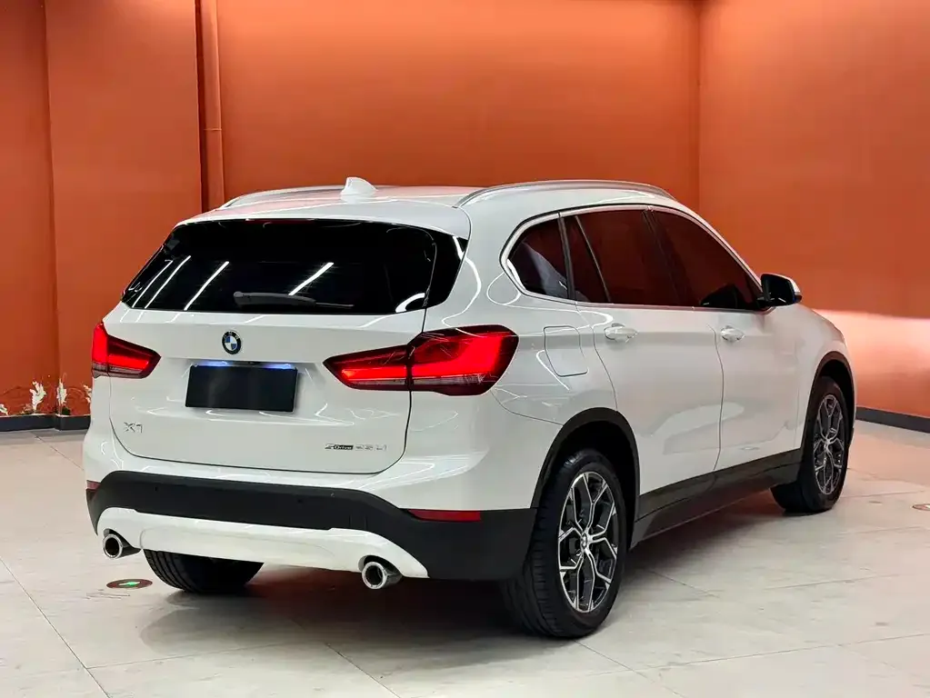 BMW X1 — фото 3