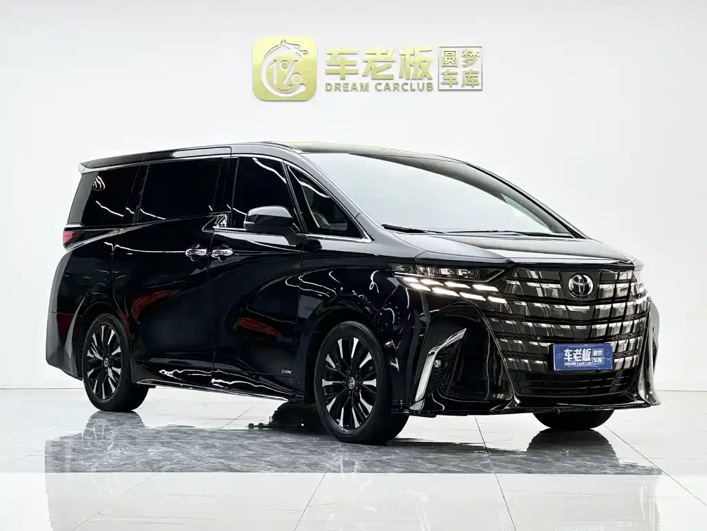 Toyota Alphard — фото 4