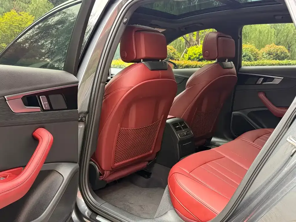 Audi A4L 2025 из CN, фото 6