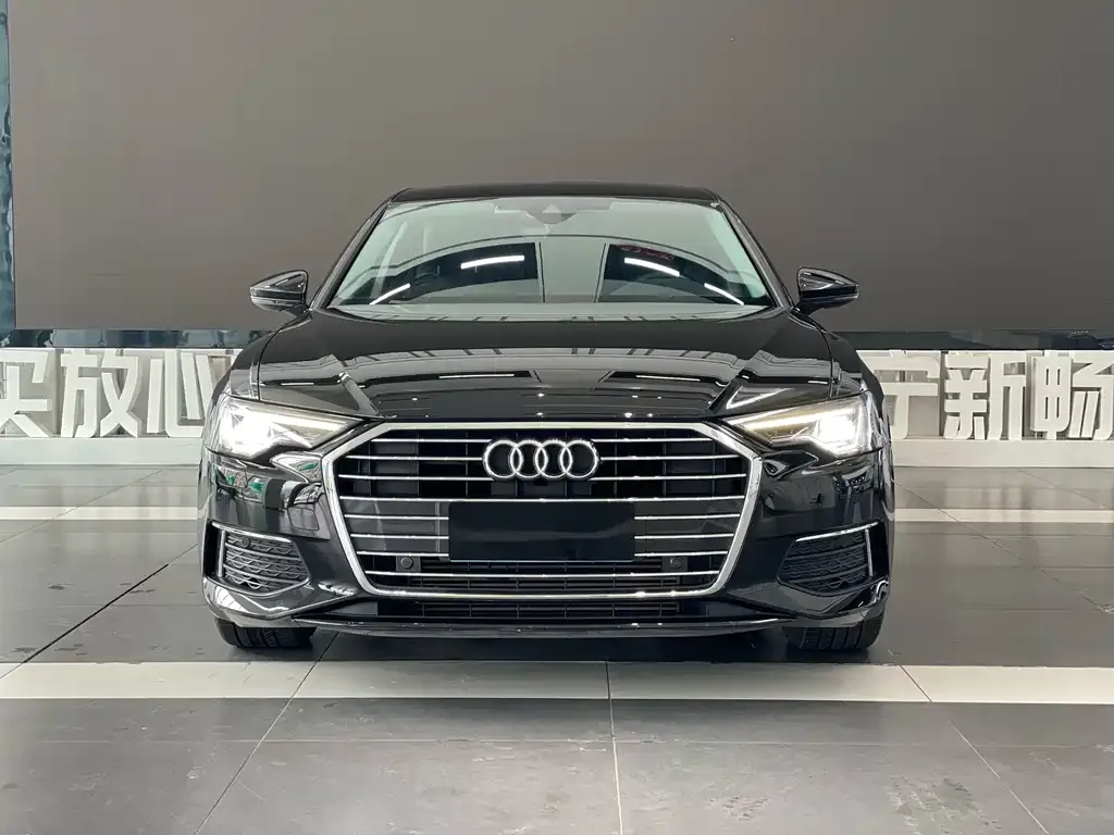 Audi A6L — фото 10