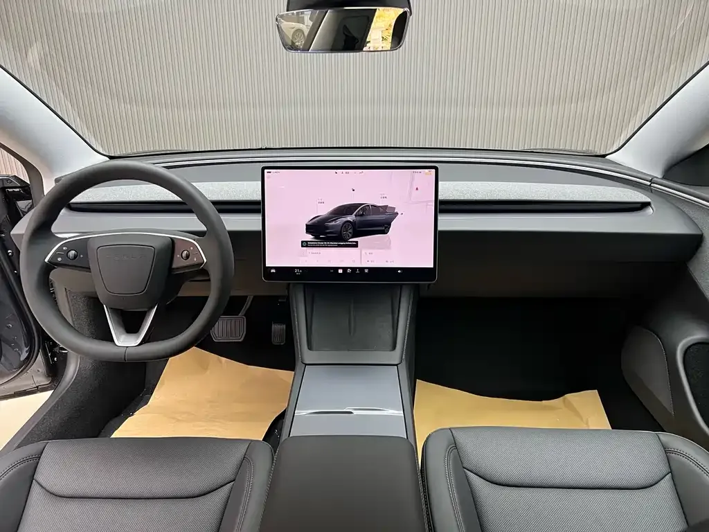 Tesla Model 3 — фото 4