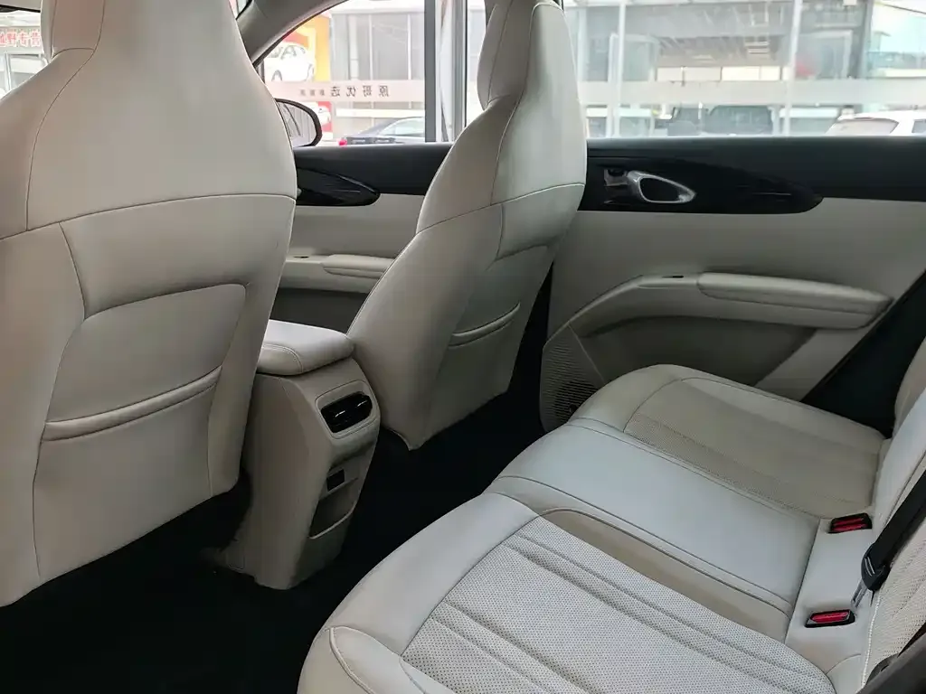 Geely Starburst — фото 2