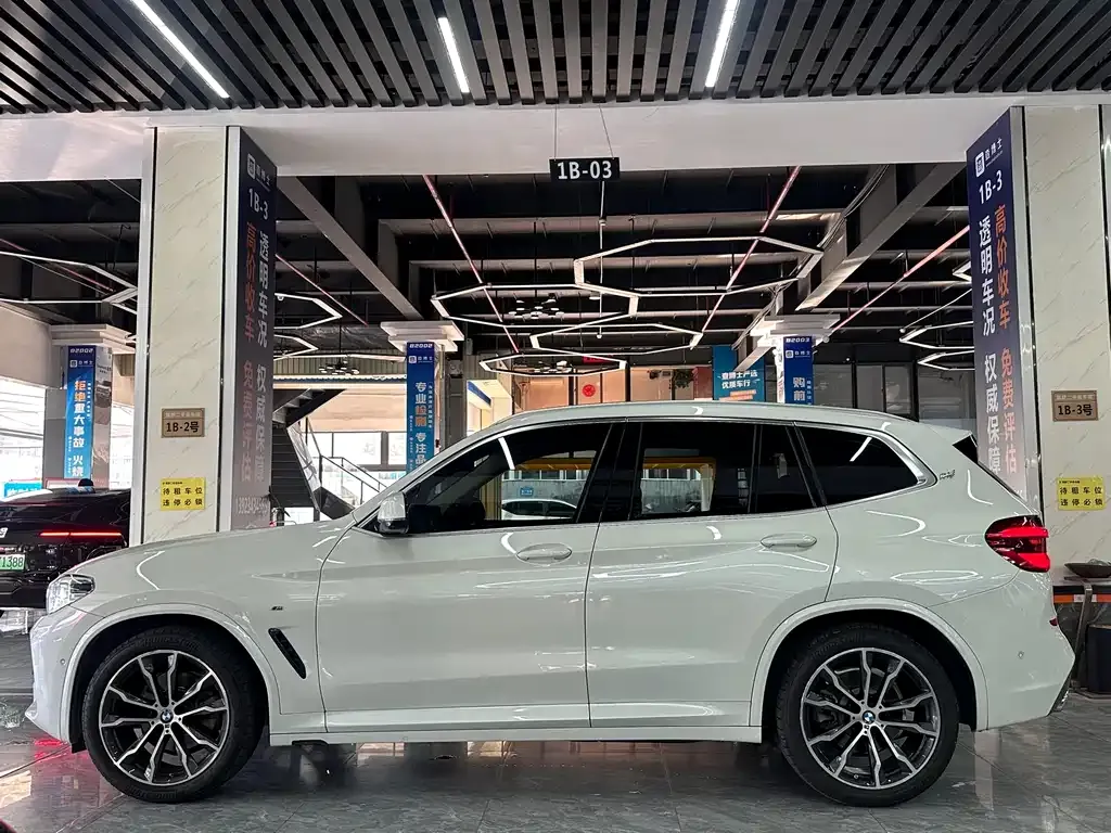 BMW X3 — фото 9