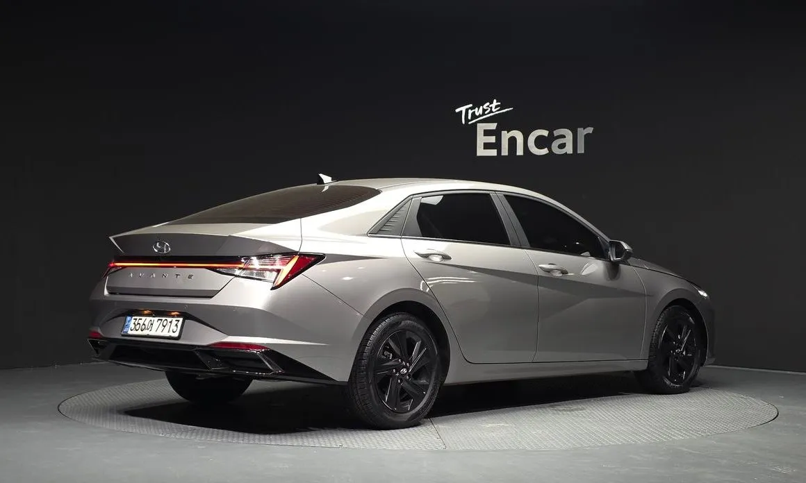 Hyundai AVANTE — фото 3