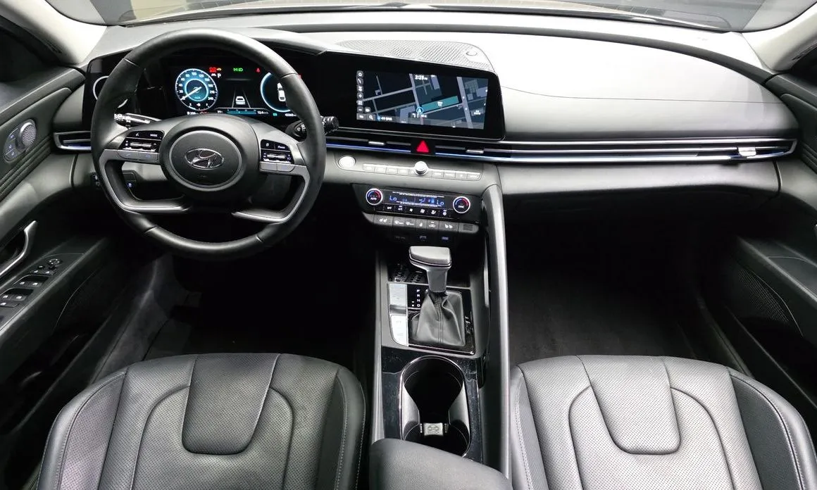 Hyundai AVANTE — фото 6