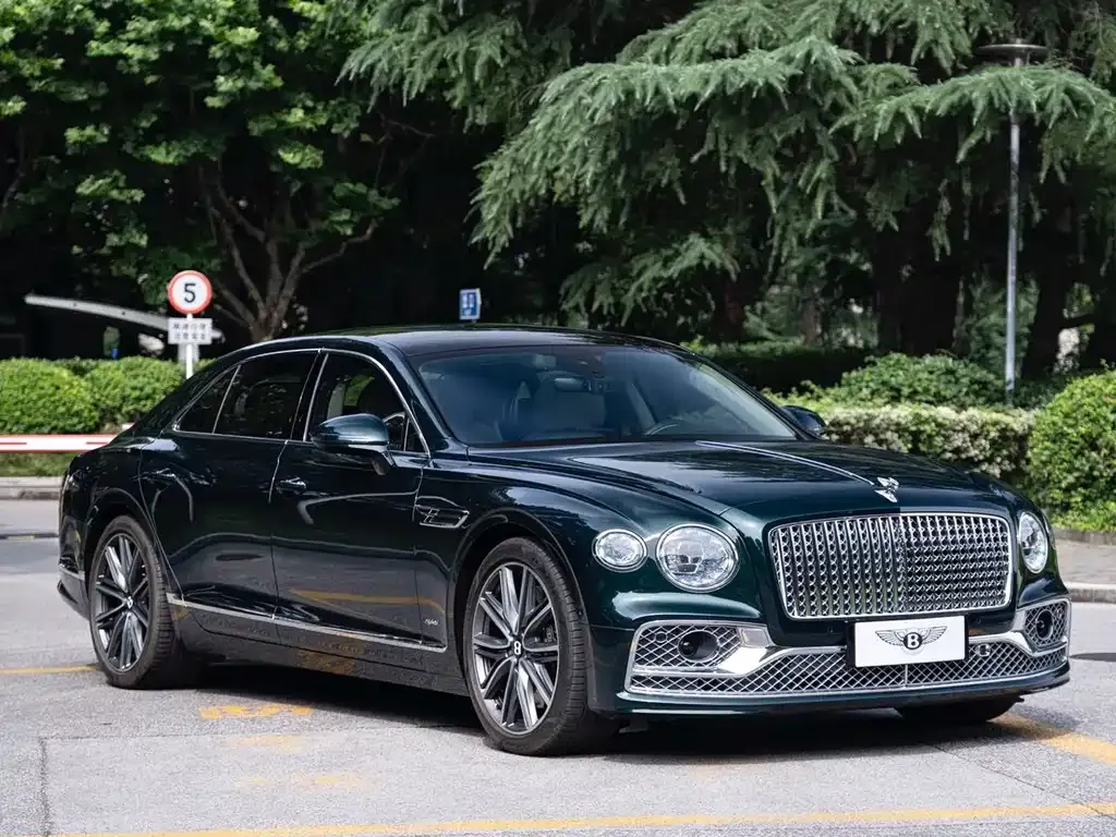 Bentley Flying Spur PHEV — фото 6