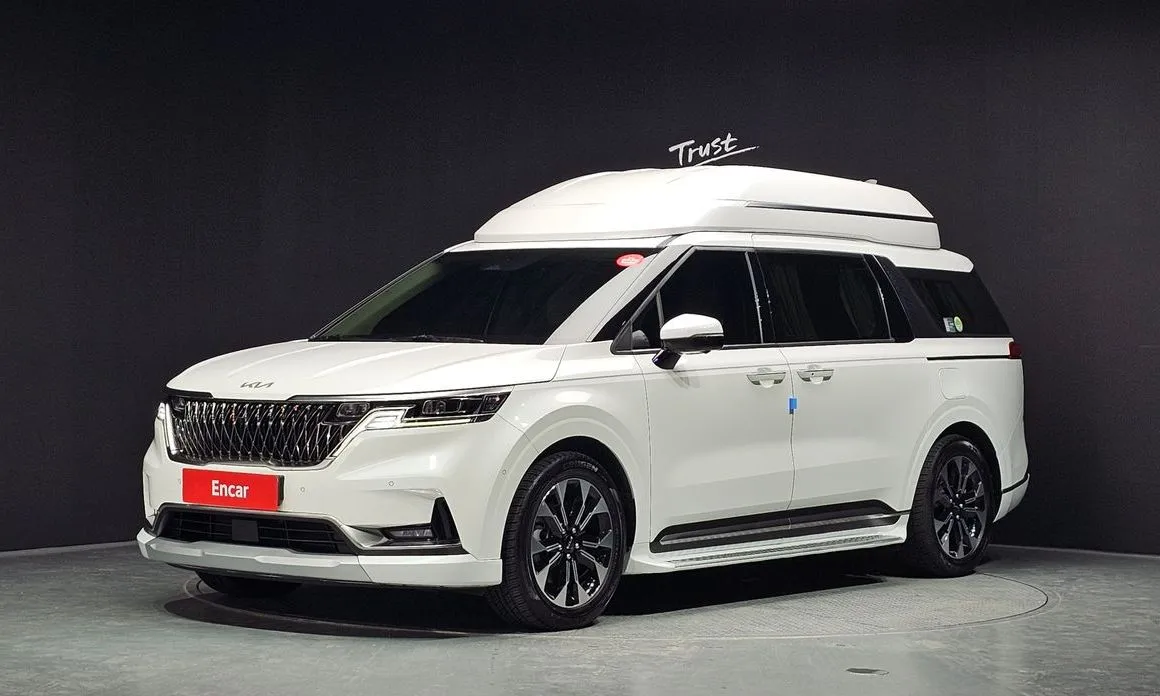 Kia Carnival — фото 1
