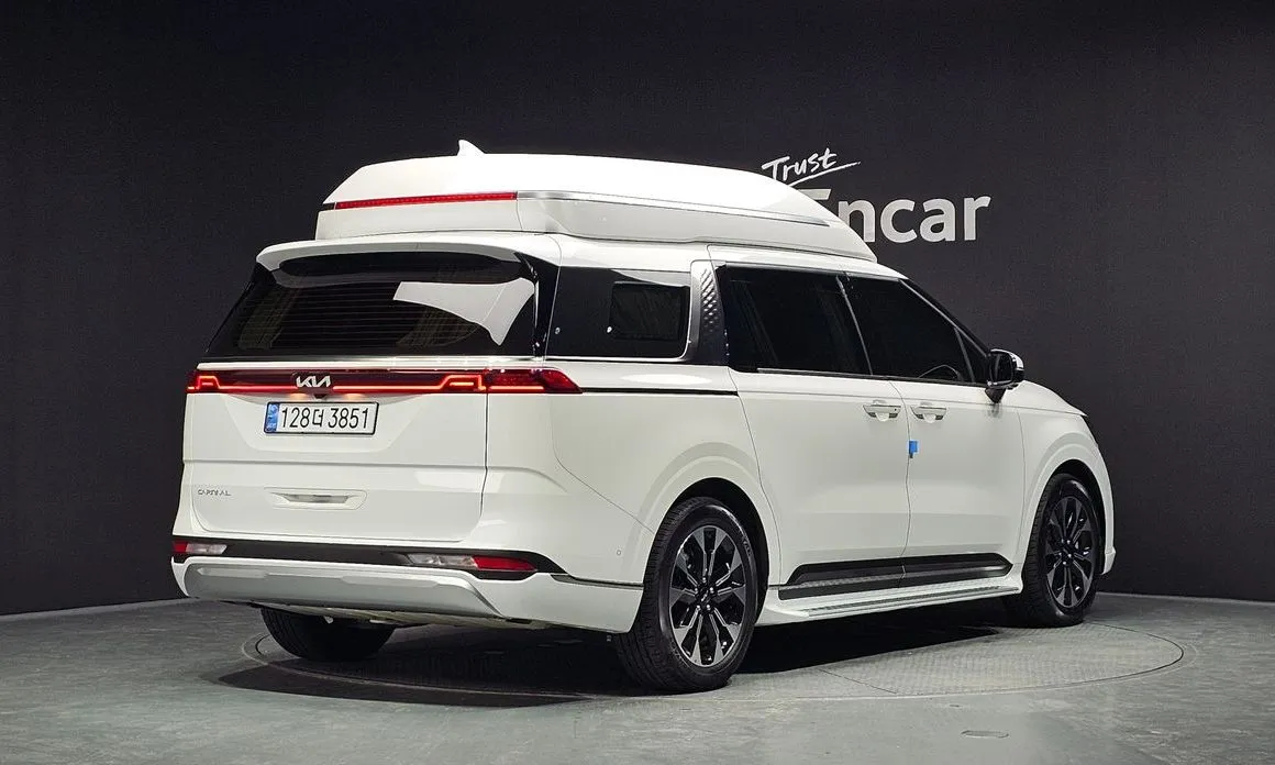 Kia Carnival — фото 4