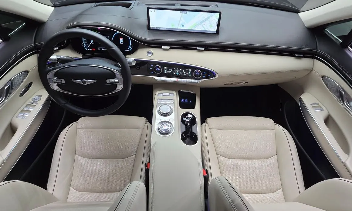 Genesis GV70 — фото 10