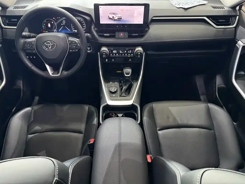 Toyota RAV4 — фото 6