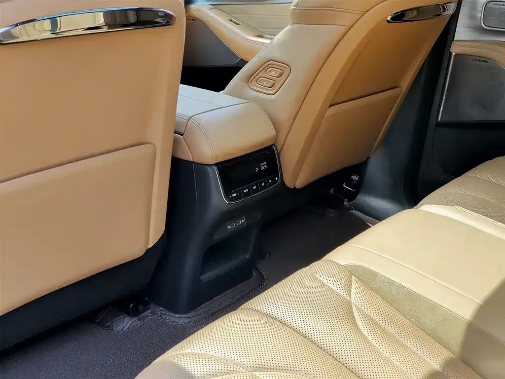 GAC Motor Trumpchi ES9 — фото 2