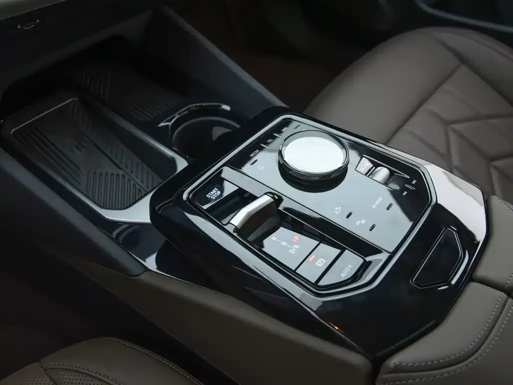 BMW i5 2024 из CN, фото 9