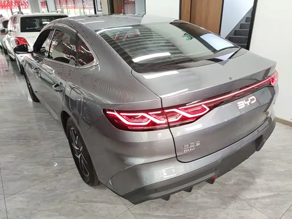 BYD Qin L — фото 6