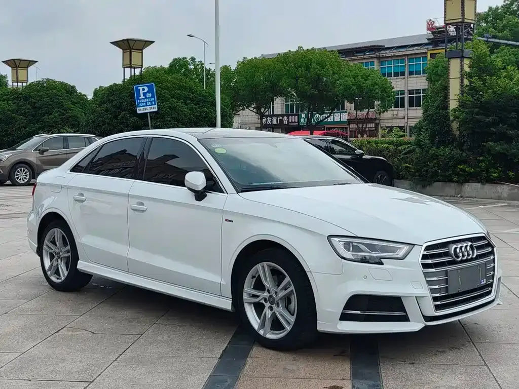 Audi A3 — фото 3