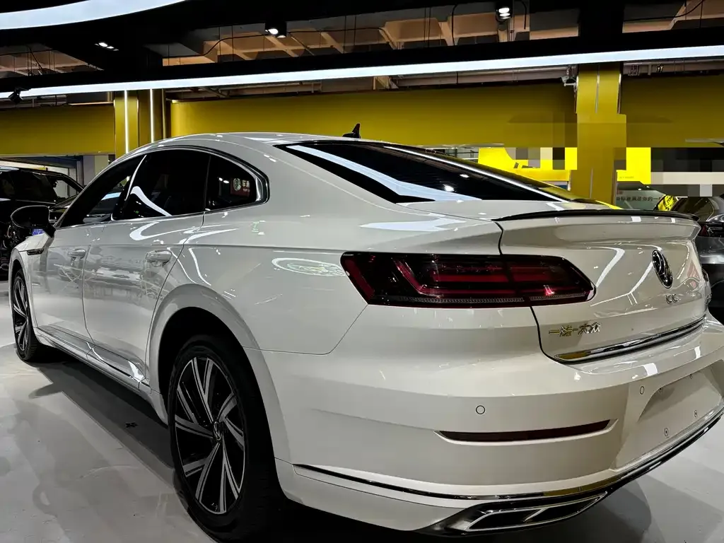 Volkswagen CC — фото 10