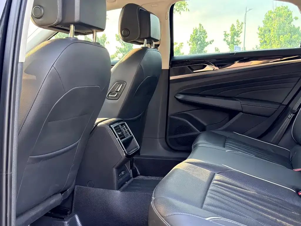 Volkswagen Passat — фото 2