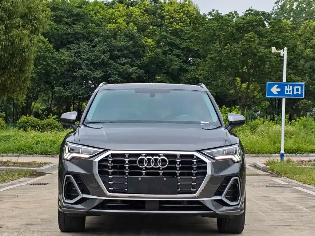 Audi Q3 — фото 9