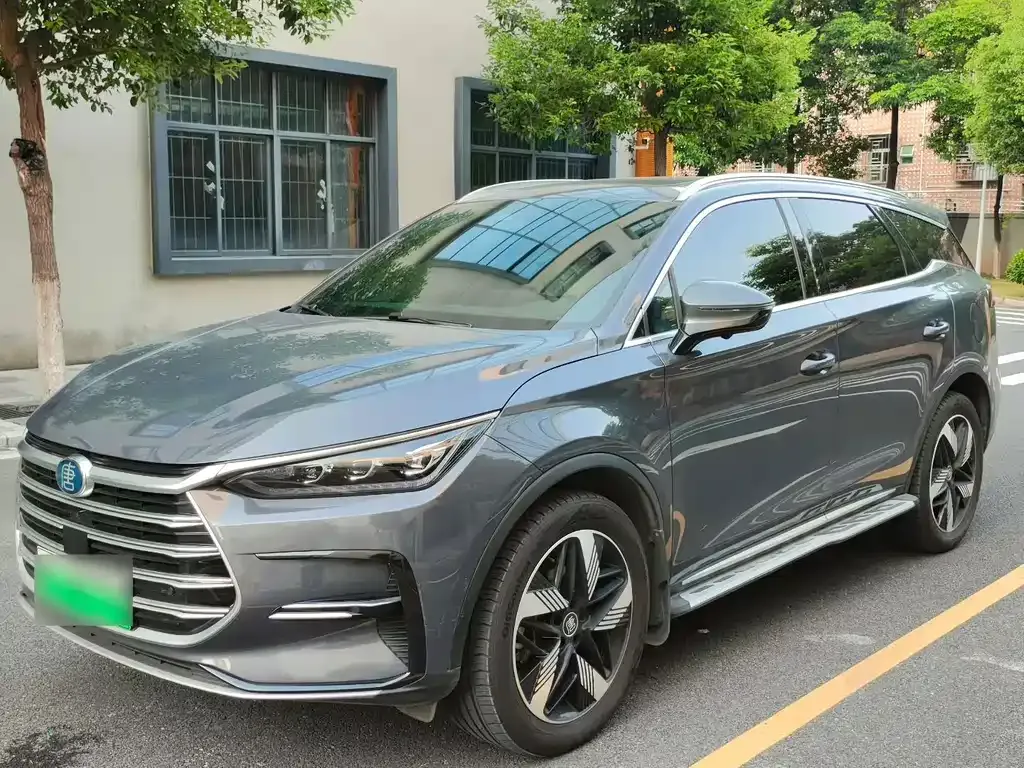 BYD Tang New Energy — фото 1