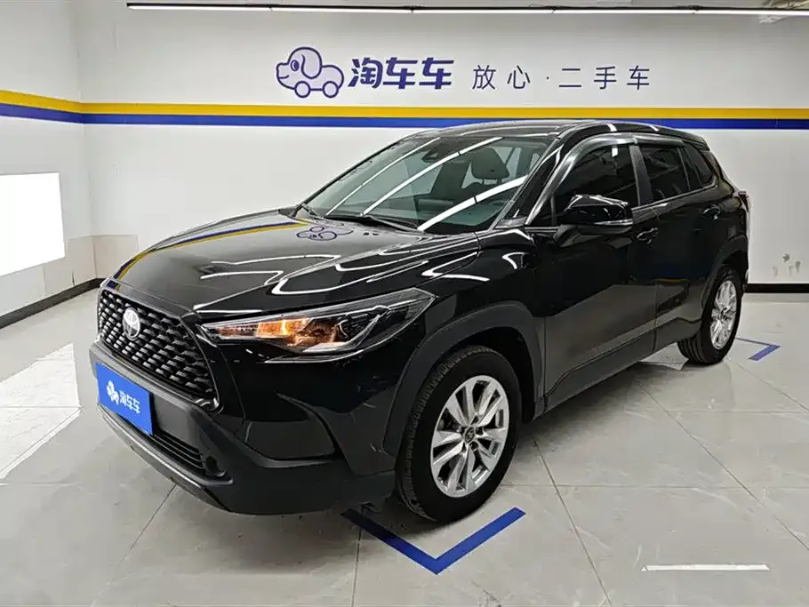 Toyota Corolla Cross — фото 1