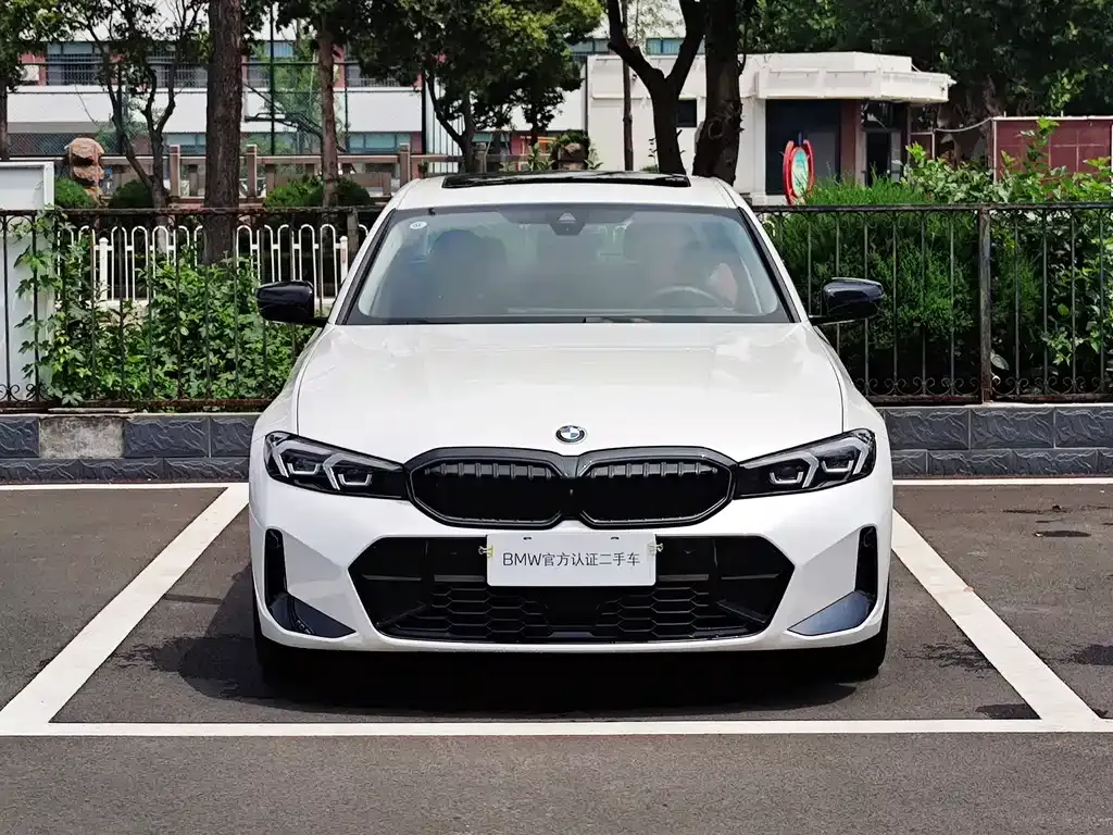 BMW 3 Series — фото 1