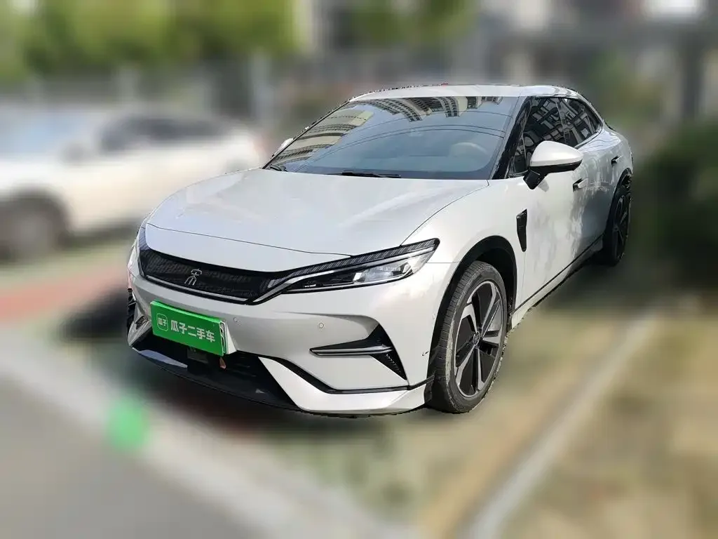 BYD L EV — фото 2