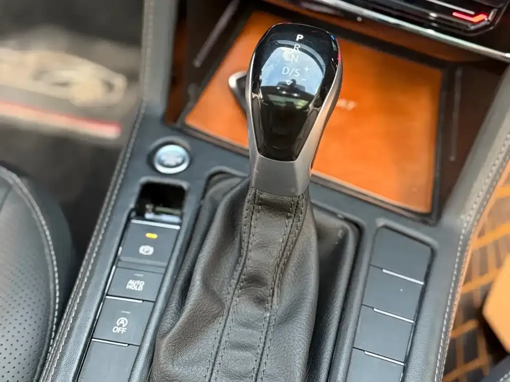 Volkswagen Passat — фото 8