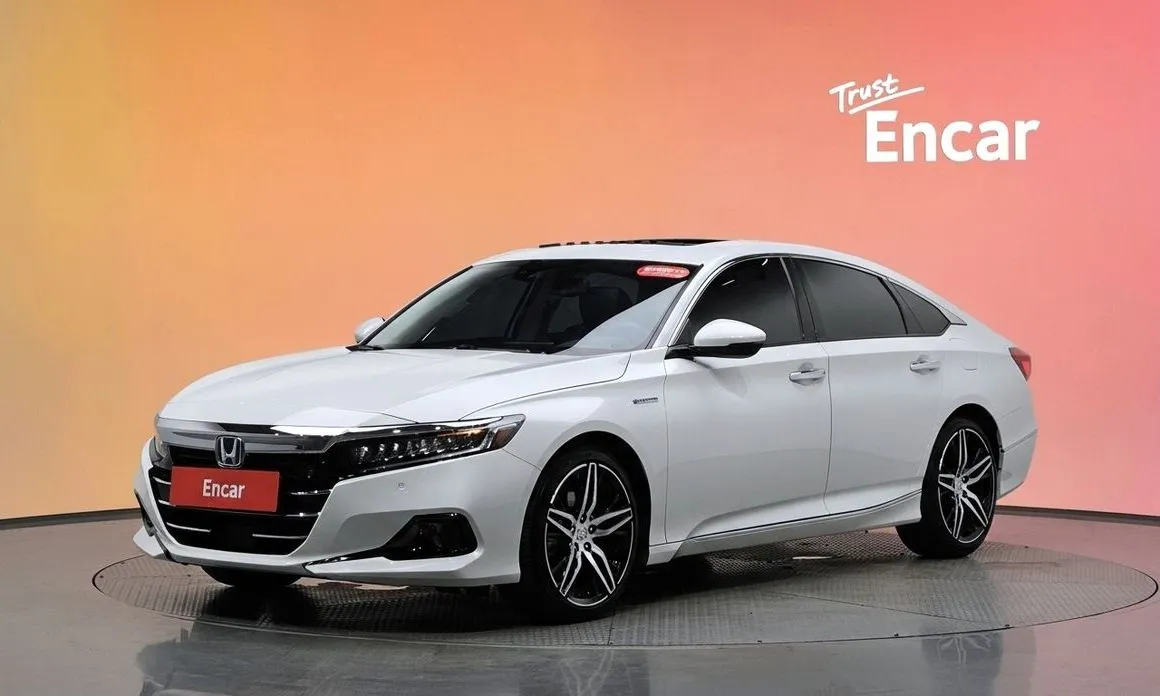 Honda Accord — фото 1