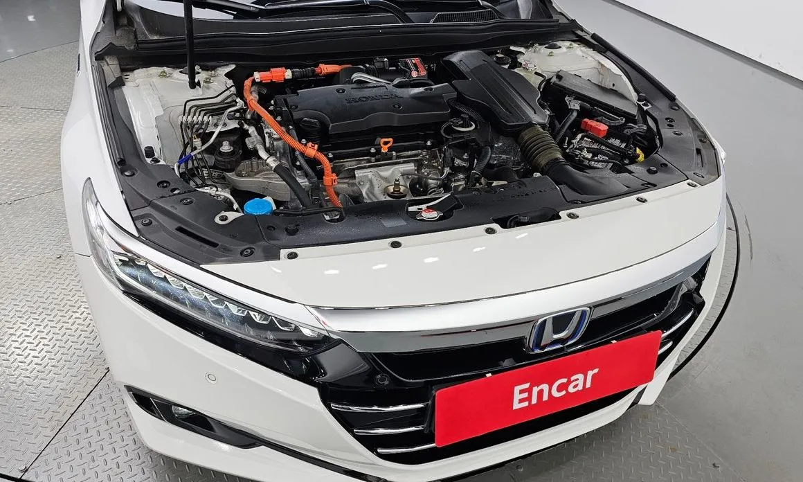 Honda Accord — фото 10