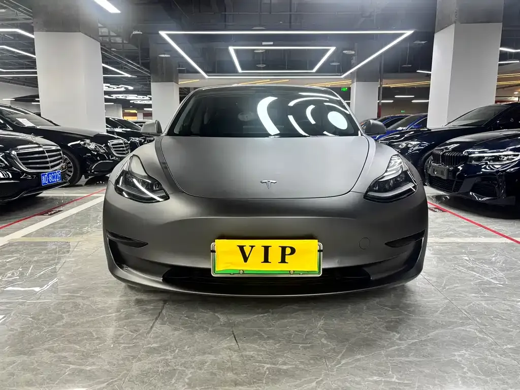 Tesla Model 3 — фото 7