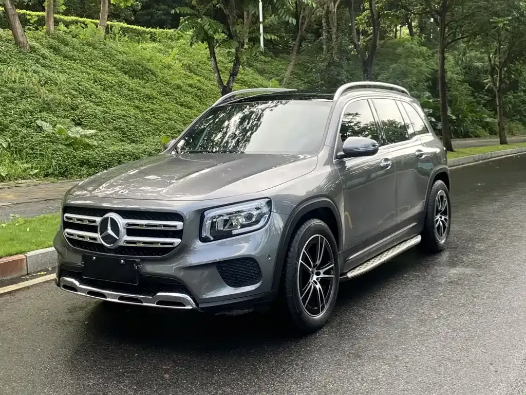 Mercedes-Benz GLB — фото 1