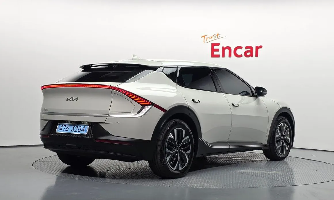Kia EV6 — фото 8