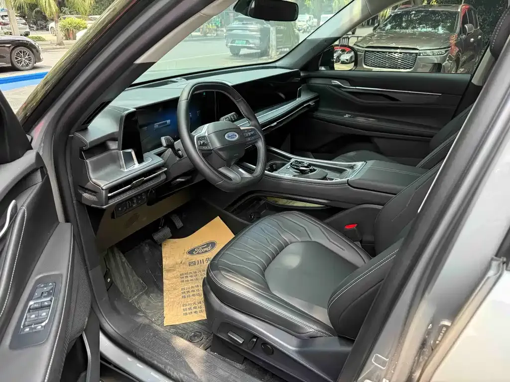 Ford Edge — фото 7