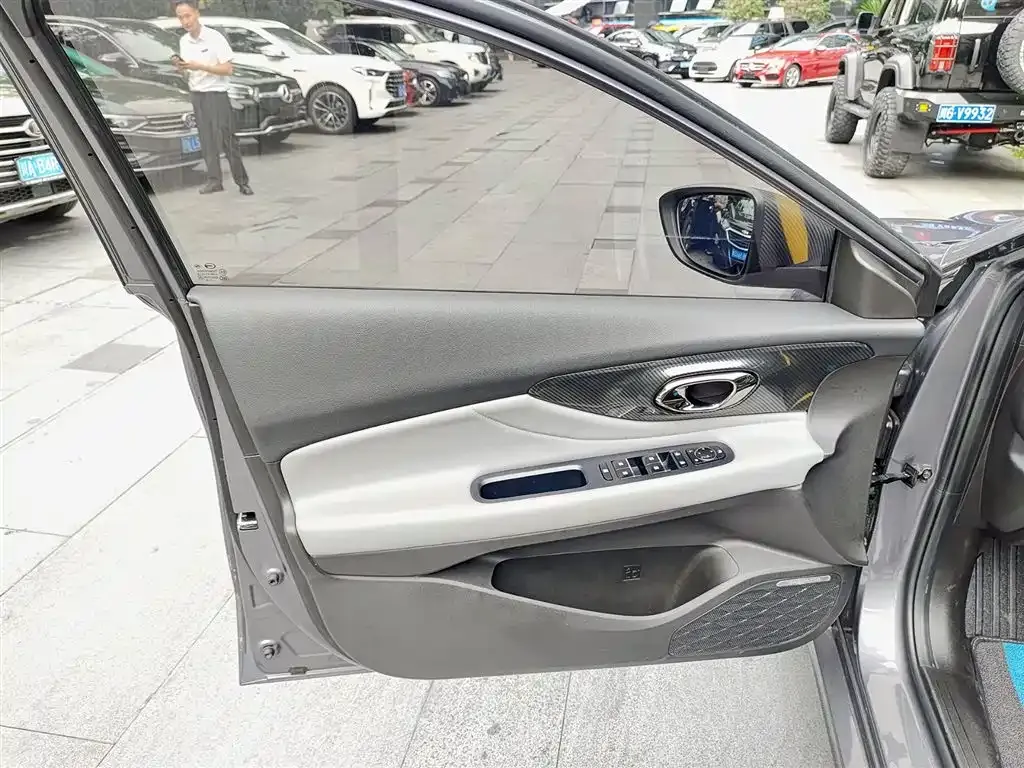 GAC Motor Shadow Leopard — фото 4