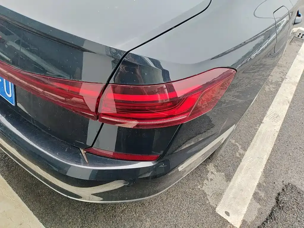 Volkswagen Passat — фото 5